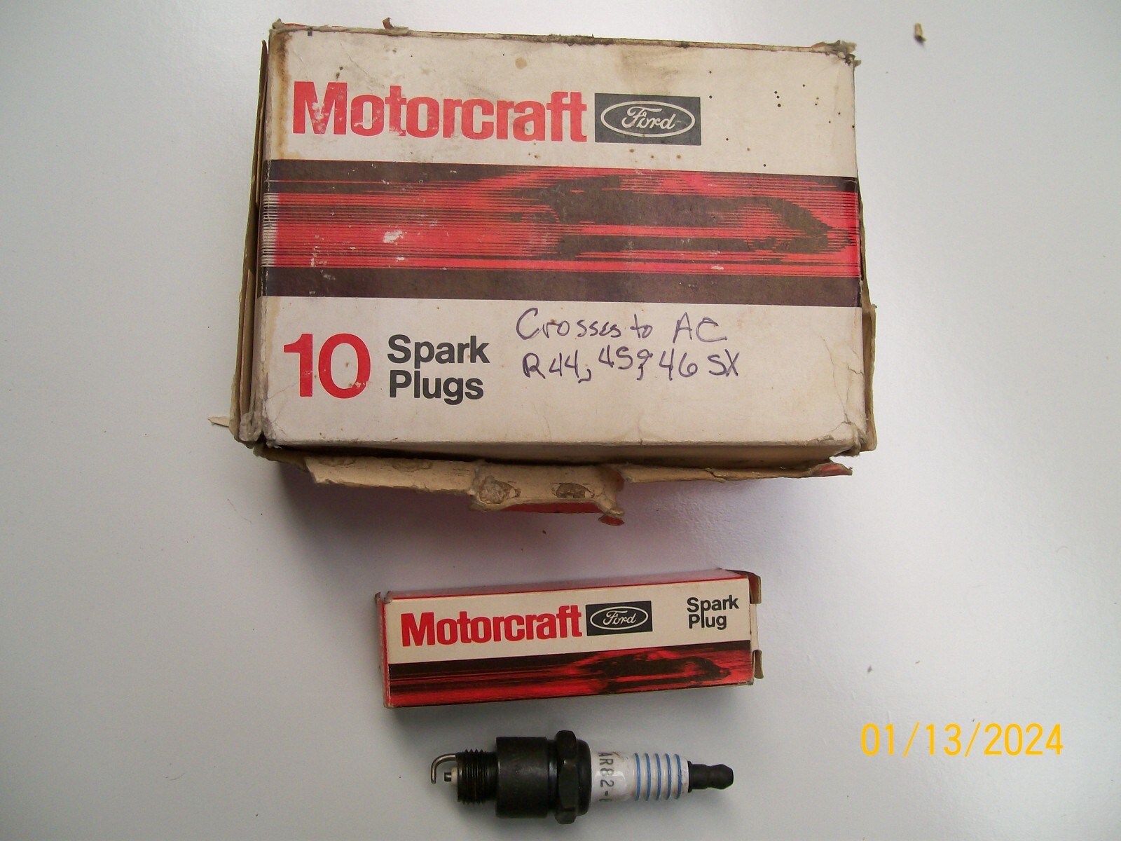NOS Motorcraft AR88-8  10ea Spark plugs. to fit a number of 1930 - 50s vehicles