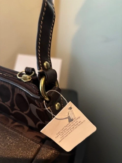 Cartera de mano Coach Signature C marrón oscuro de cuero jacquard F46302 nueva con etiquetas $148 Foto 3 de 4