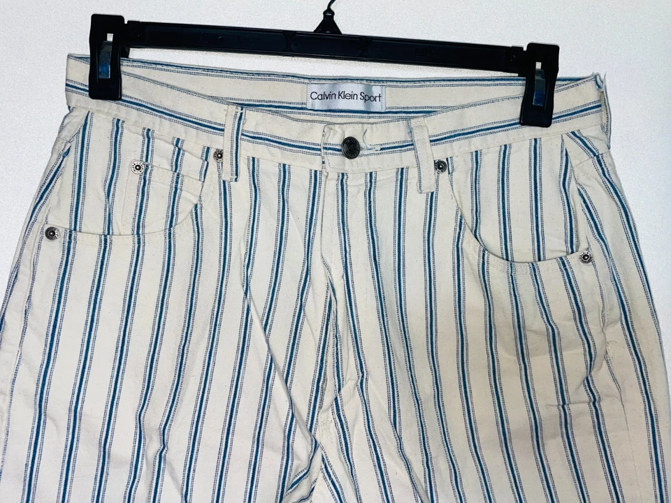 CALVIN KLEIN SPORT Blue White Denim Short Mom Pleated Pockets Size 12 Vintage - Image 2 of 4