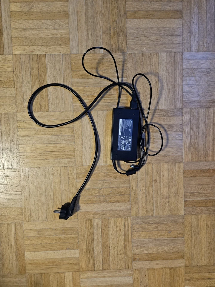 Msi GL72 7QF Gaming Laptop Core I7 - Bild 4 von 4