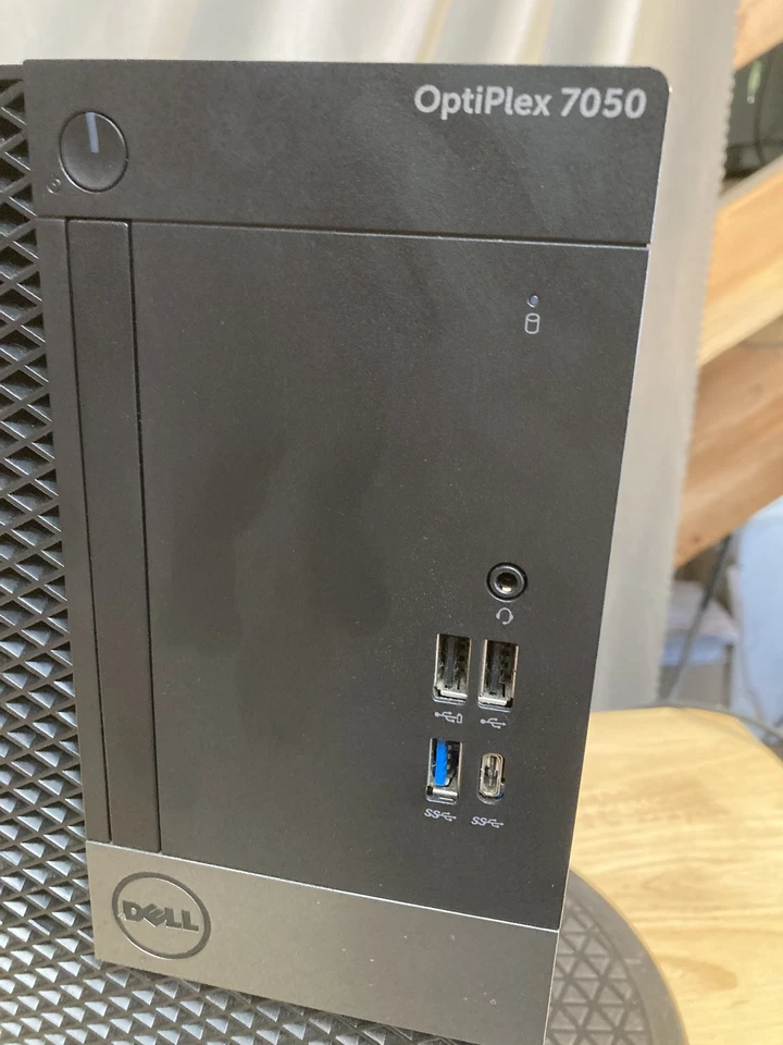 Dell OptiPlex 7050 Tower i5-7500 3.8GHz 256GB NVME 16GB RAM DDR4 Windows 11 Pro - Image 3 of 4