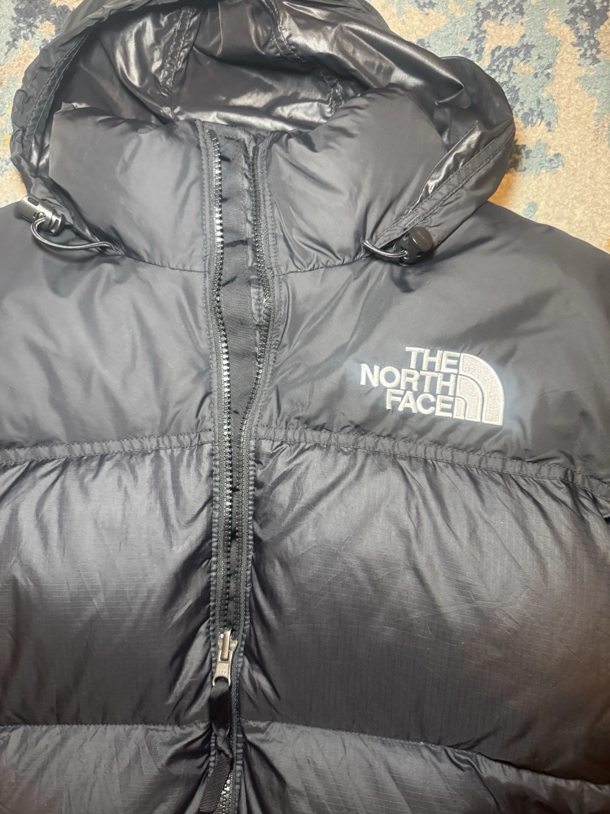 North Face 700 Puffer Jacket Size Medium Mens, Black, Highly Sought After image 2
