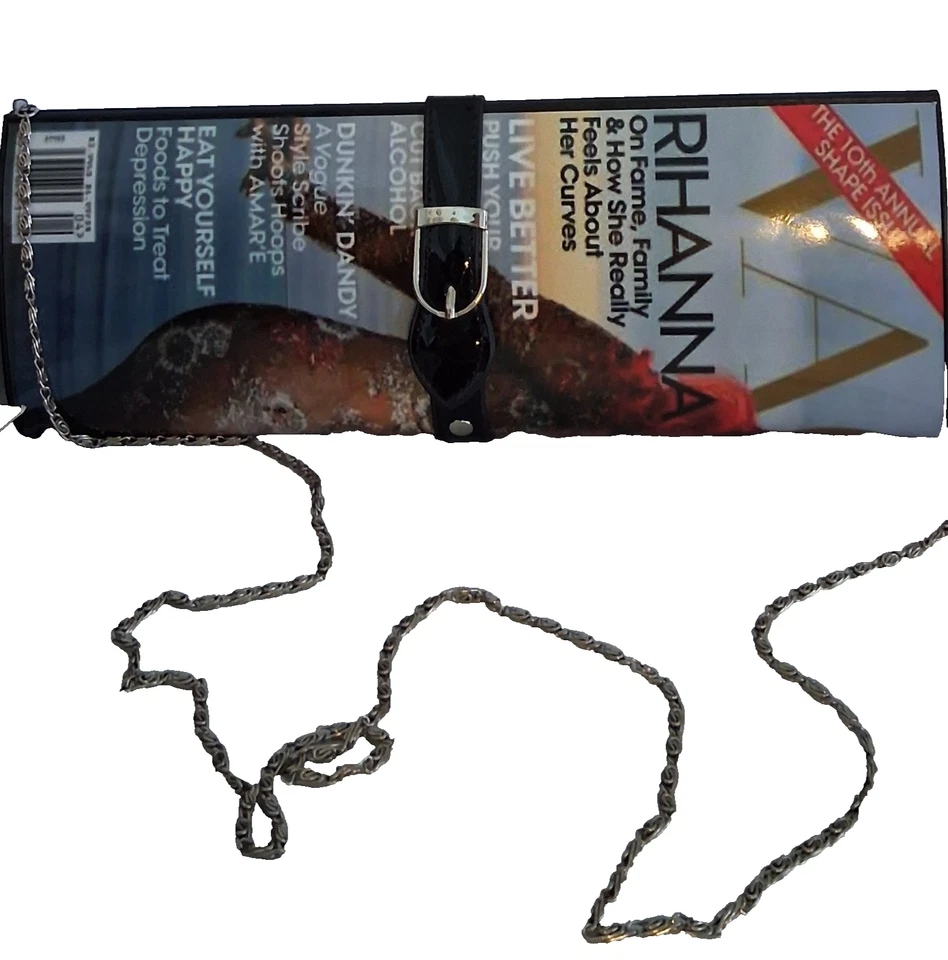 Bolso sin asas retro de vinilo con impresión de portada de revista Rihann VAGUE de los 80 de Olivia Miller💕 Foto 2 de 4