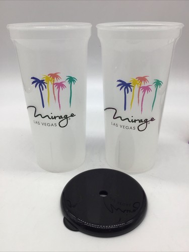 2 Mirage Casino Hotel Las Vegas Strip Resort Plastic Cups Tumblers 1 Lid