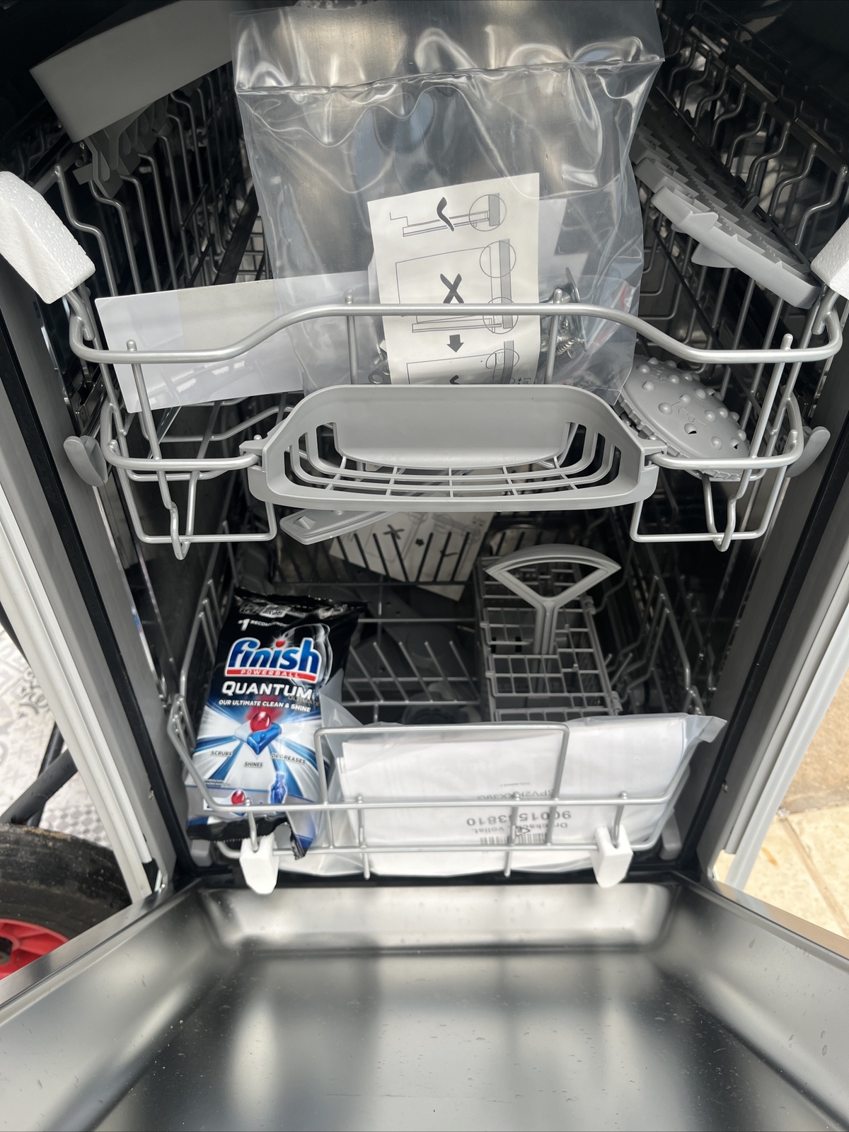 Bosch SPV2HKX39G/07 Fully Integrated Slimline Dishwasher. RRP £499 Ex