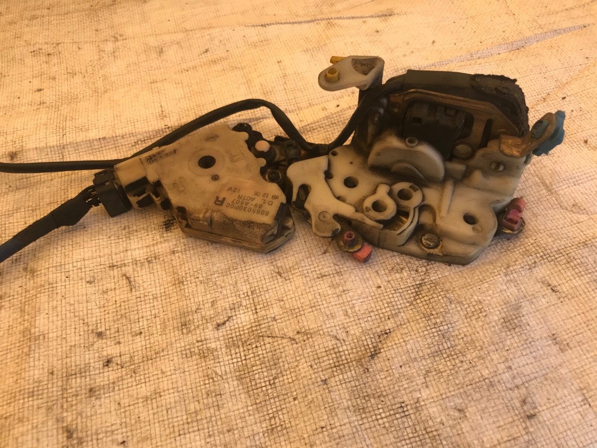 1990 -1996 Nissan 300zx Front Right Passenger Door Lock Actuator
