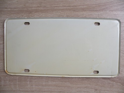 Vintage Renault 17 / Sports Coupe - vintage car front license plate - Picture 6 of 6