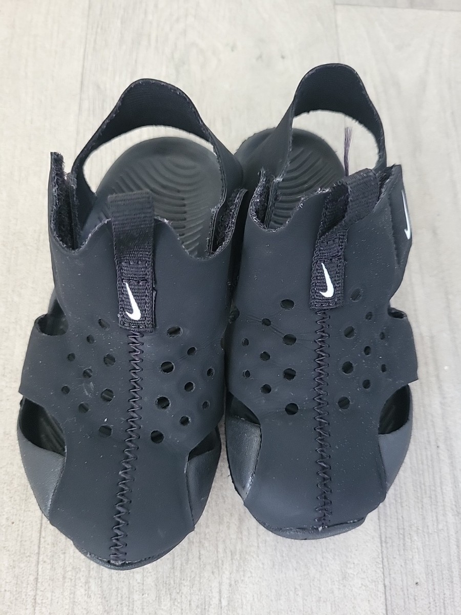 how to clean nike sandals