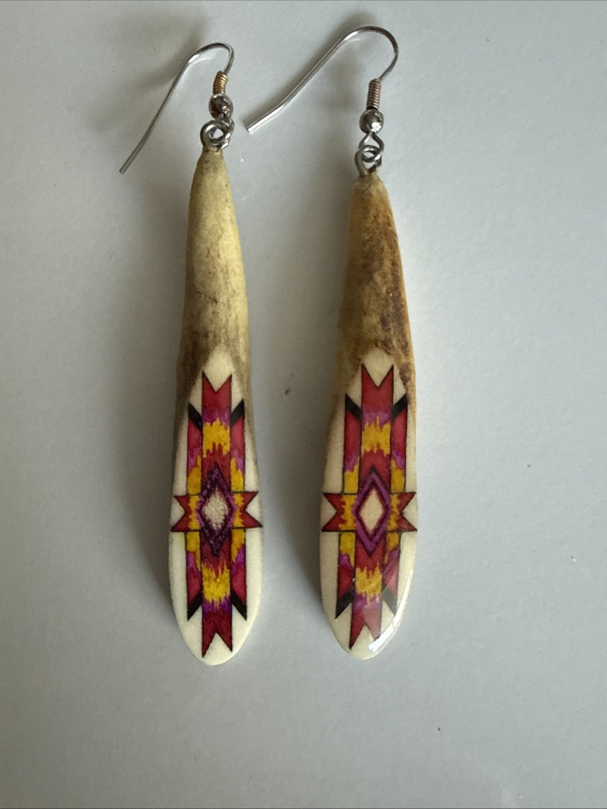 Handcrafted Bone Dangle Earrings Features Distinc… - image 10