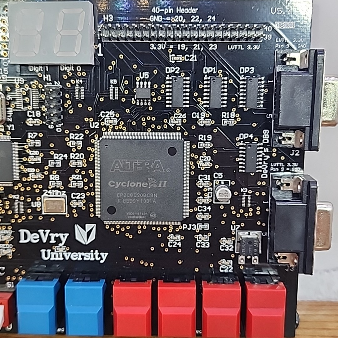 Altera Cyclone II FPGA Dev Board EP2C8 DeVry University Quartus II