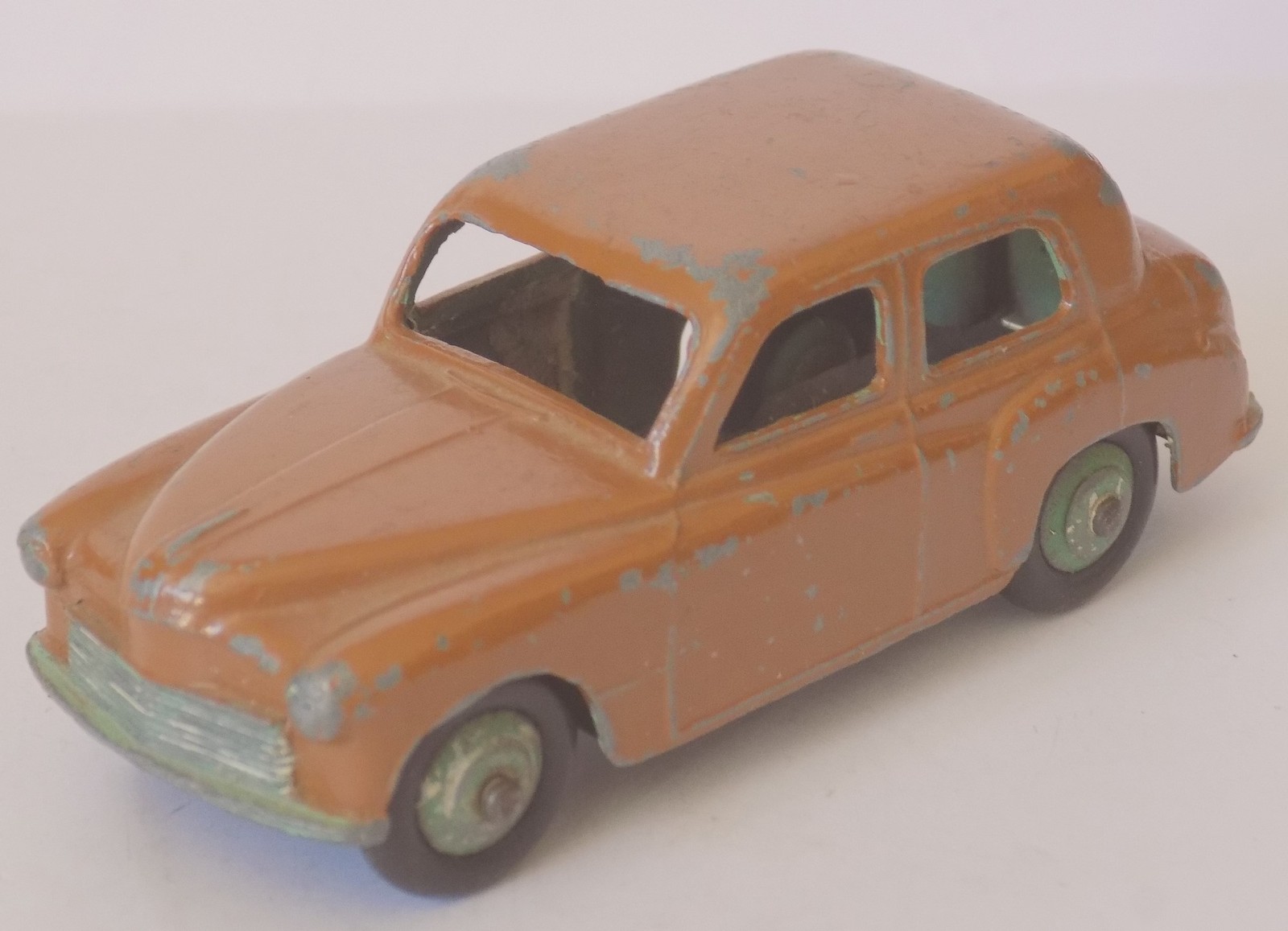 Dinky 154, Hillman Minx - Free Price Guide & Review
