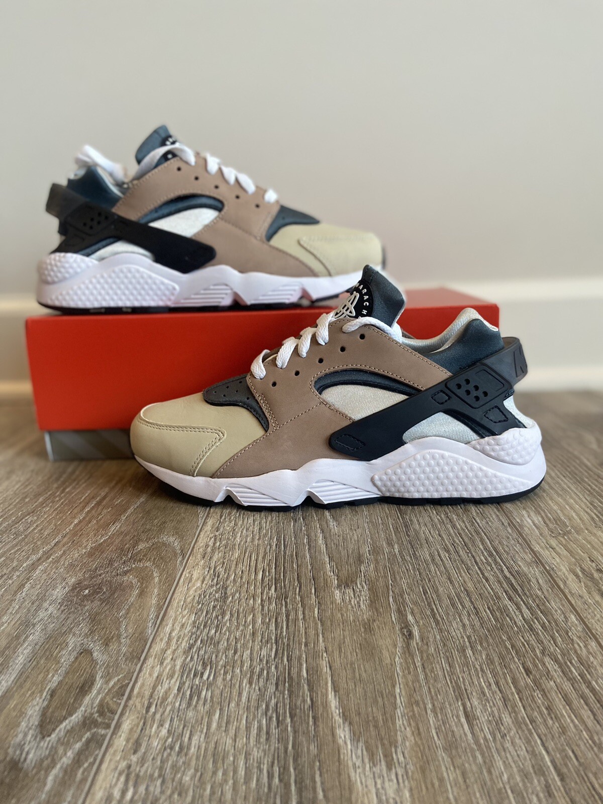 Nike Air Huarache Bisque/Storm Grey 