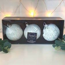3 x Luxury White & Silver Christmas Tree Bauble Decorations Crackled Painted