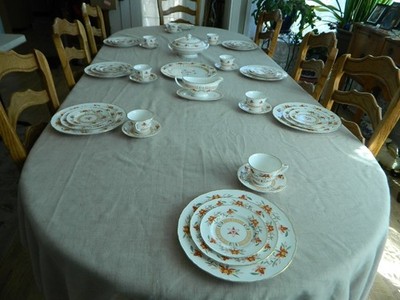 Royal Worcester Fine Bone China Chamberlain Dinner Set for (8) w/4 Serving Dishe