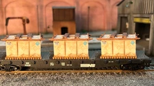 HO Scale Chemical Calcium Car—-Container On Pallet Load For Flat Cars (3)