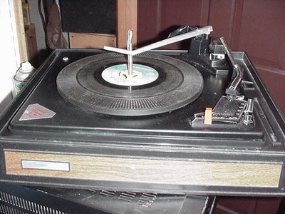 Electrophonic Turntable Model Garrard 1025T, W/Dust Cover, Plays, Read Details