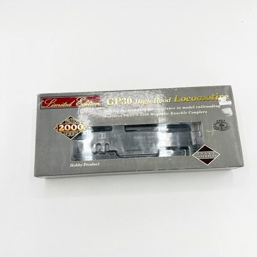 Walthers Proto 2000 Limited Edition GP30 High Hood Locomotive DCC Train Hobby - Picture 10 of 10