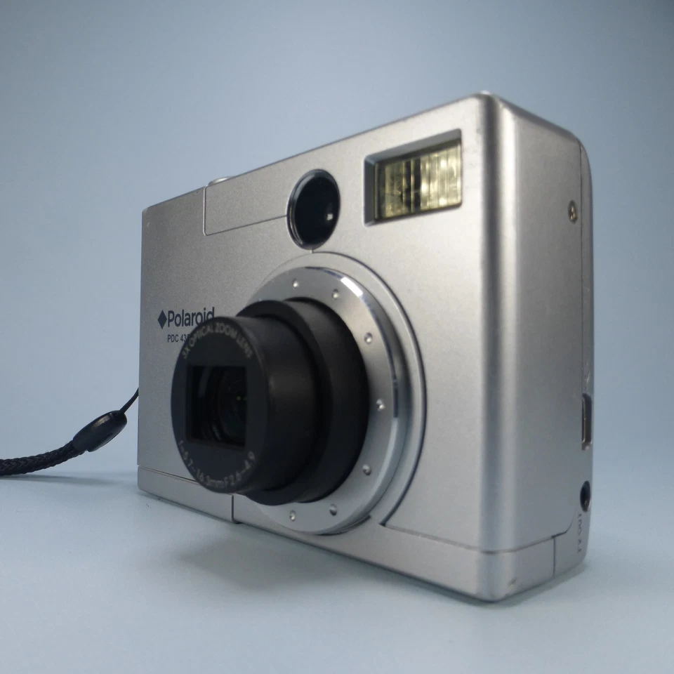 Polaroid Digital Camera PDC 4350 4.2MP Silver Tested - Image 2 of 4