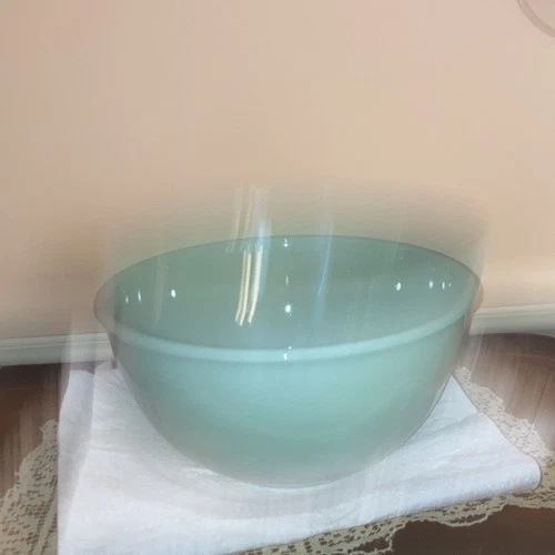 Vintage Jade Green Anchor Hocking Bowl