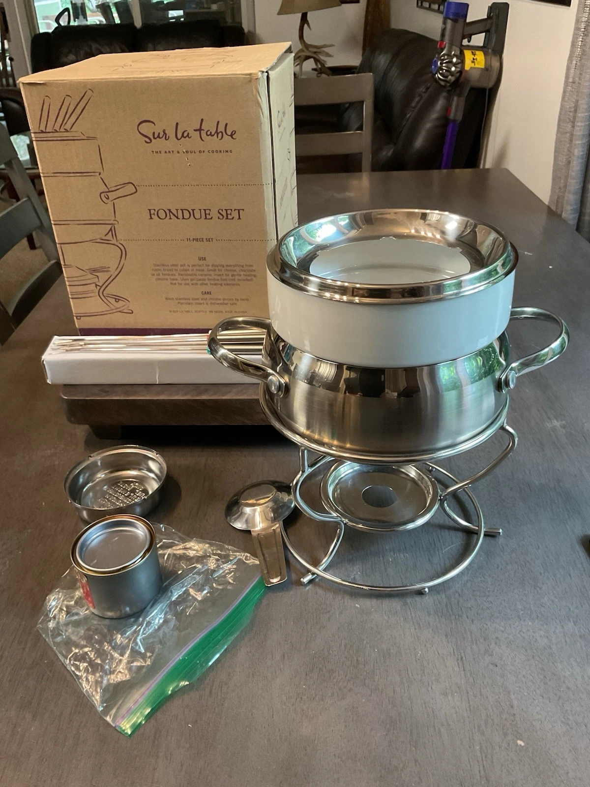 Sur La Table Fondue 11 Pc Set Ceramic Insert Complete Used 1x Excellent!
Opens in a new window or ta