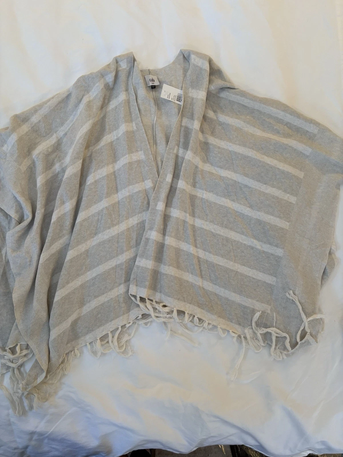 Cabi Women’s One Size Fringe 100% Cotton Sweater Wrap Poncho Neutral Oatmeal