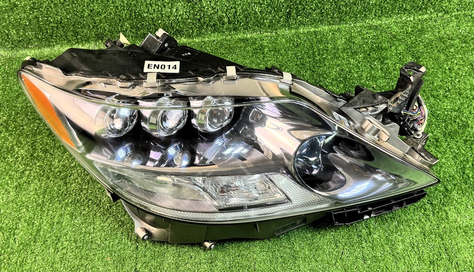 Par de luces delanteras de triple haz Lexus LS460 LS460L LS600H 2010-2012 OEM usadas Foto 3 de 4