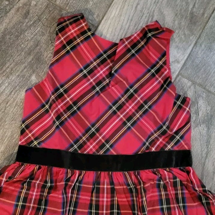 Picture 4 of 12
