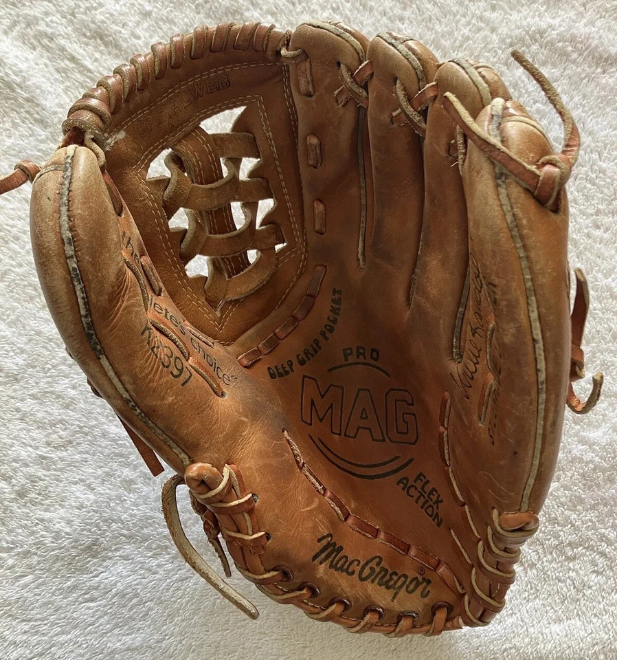Guante de béisbol de cuero MacGregor K2397 Willie Randolph Pro Mag - lanzamiento a la derecha Foto 2 de 4