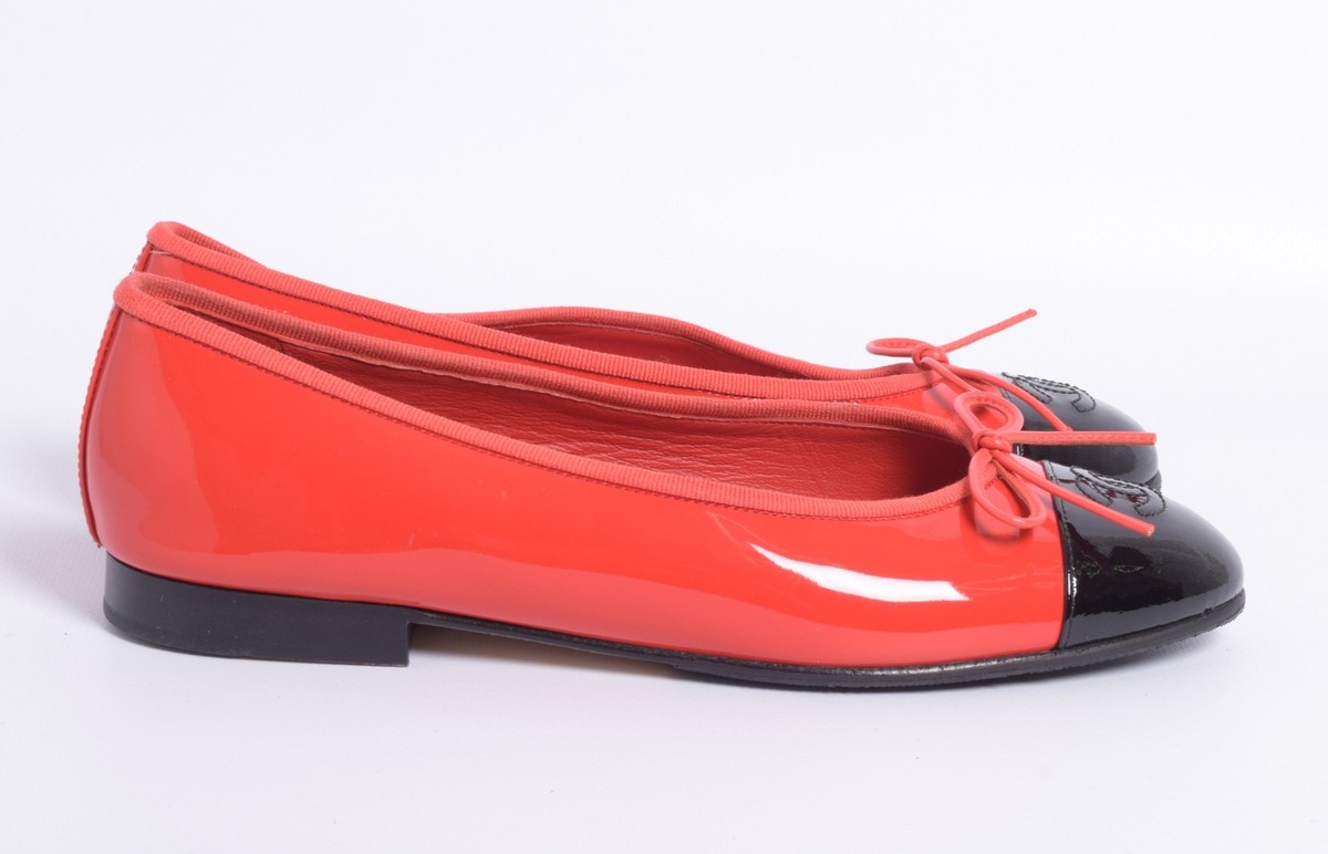 CHANEL Women Red Black Ballet Flats Patent Leather Almond
