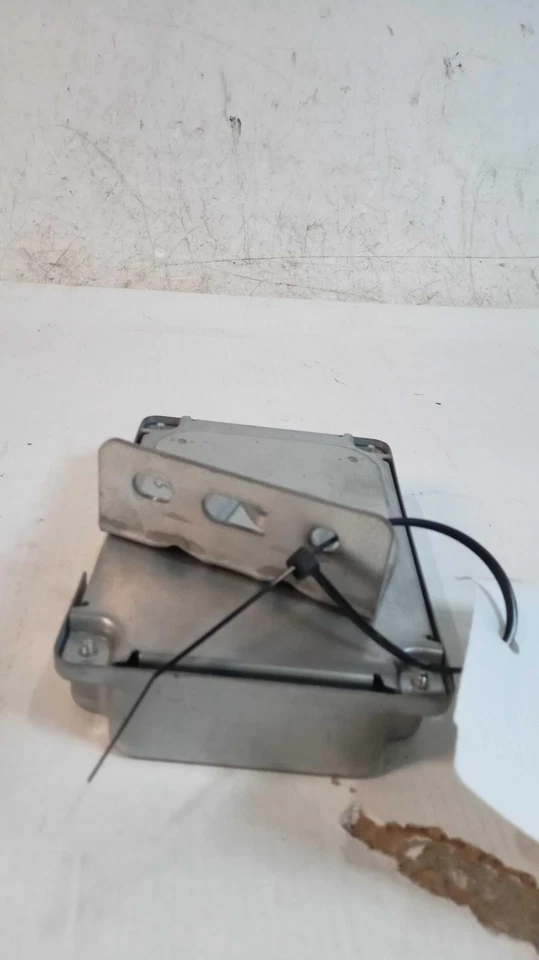 Used Differential Control Module fits: 2019 Nissan Frontier Differential Lock LH - Image 2 of 4