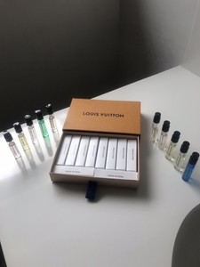 louis vuitton perfume sample set