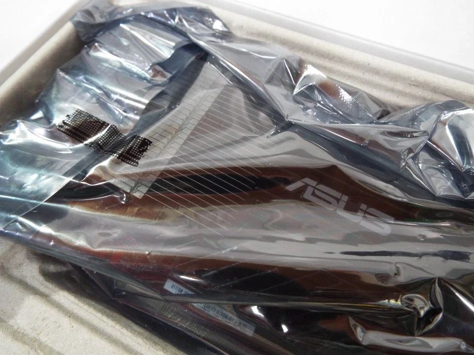 ASUS ATI Radeon HD 3650 512MB DDR3 PCI Express Graphics Video Cards with box - Image 3 of 4