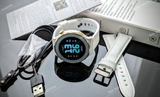 Heart Rate SmartWatch Connect Smartphone Built In Microphone Speaker Touchscreen