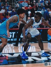 SION JAMES signed (DUKE BLUE DEVILS) basketball 8X10 photo BECKETT BAS BW54523