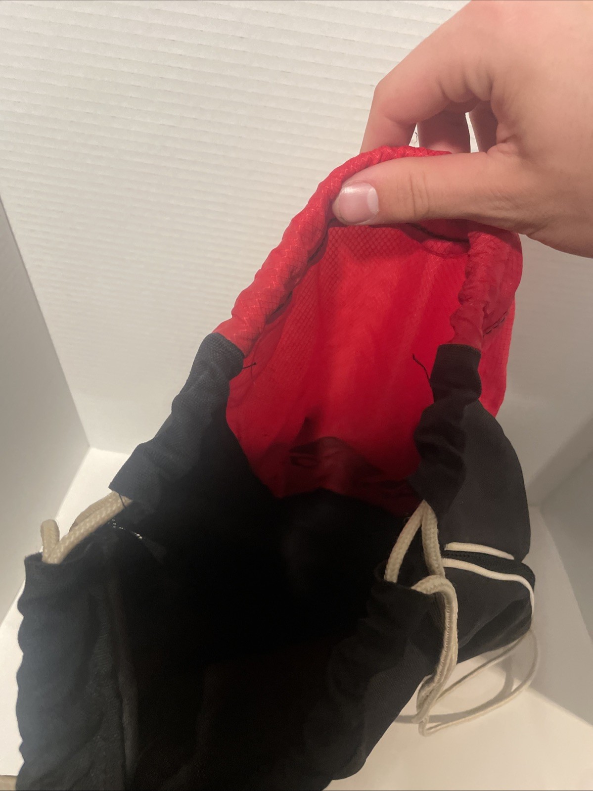 Adidas Drawstring Backpack Black/Red Sackpack Tra… - image 3