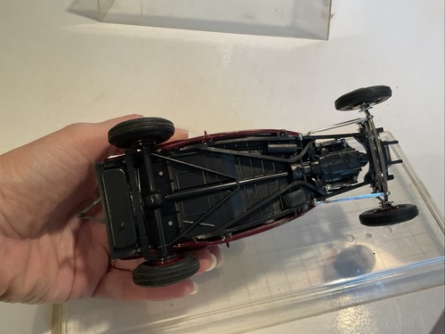 Vintage Plastik gebautes Modellauto Hot Rod Roadster in Vitrine - Bild 9 von 11