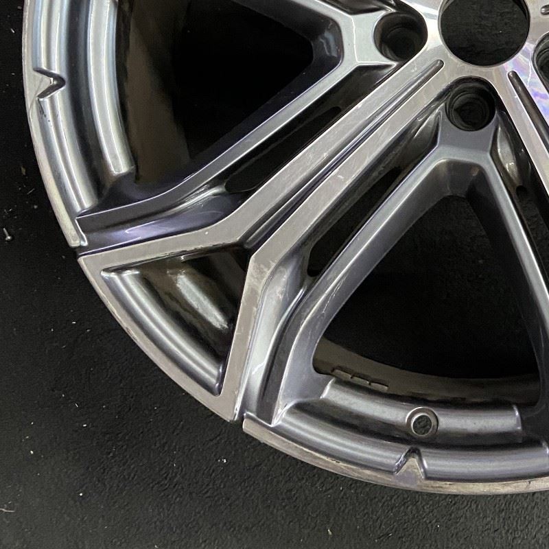 Front Maserati Levante OEM Wheel 21” 2020-2023 Factory Original Rim 670163562