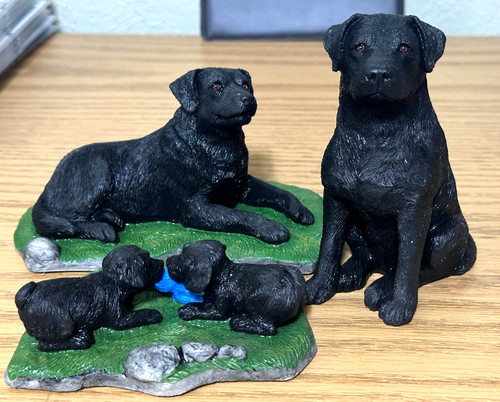 SANDICAST BLACK LAB RETRIEVER MOM, DAD & PUPS SCULPTURE FIGURES (3) MADE IN USA!