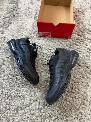 Nike Air Max 95 Essential Triple Black Herren Sneaker Gr. 49,5 CI3705-001