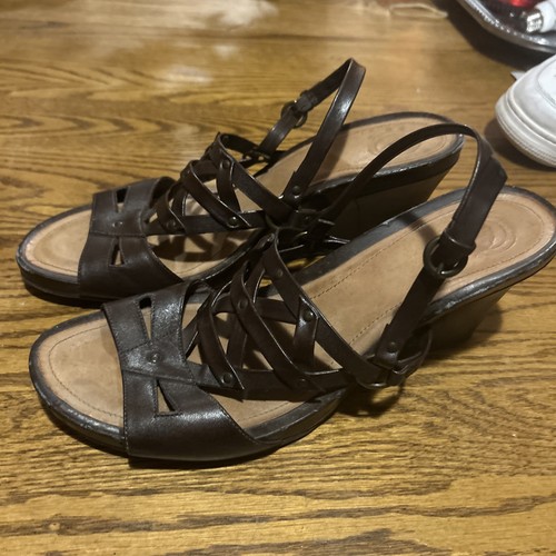 Ladies Shoes Nurture Strappy Wedge Heel With Ankle Strap. Size 8.5 Brown - Picture 3 of 6