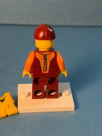 LEGO City Minifig cty0810 - Lifeguard - Light Scratches/No Cracks