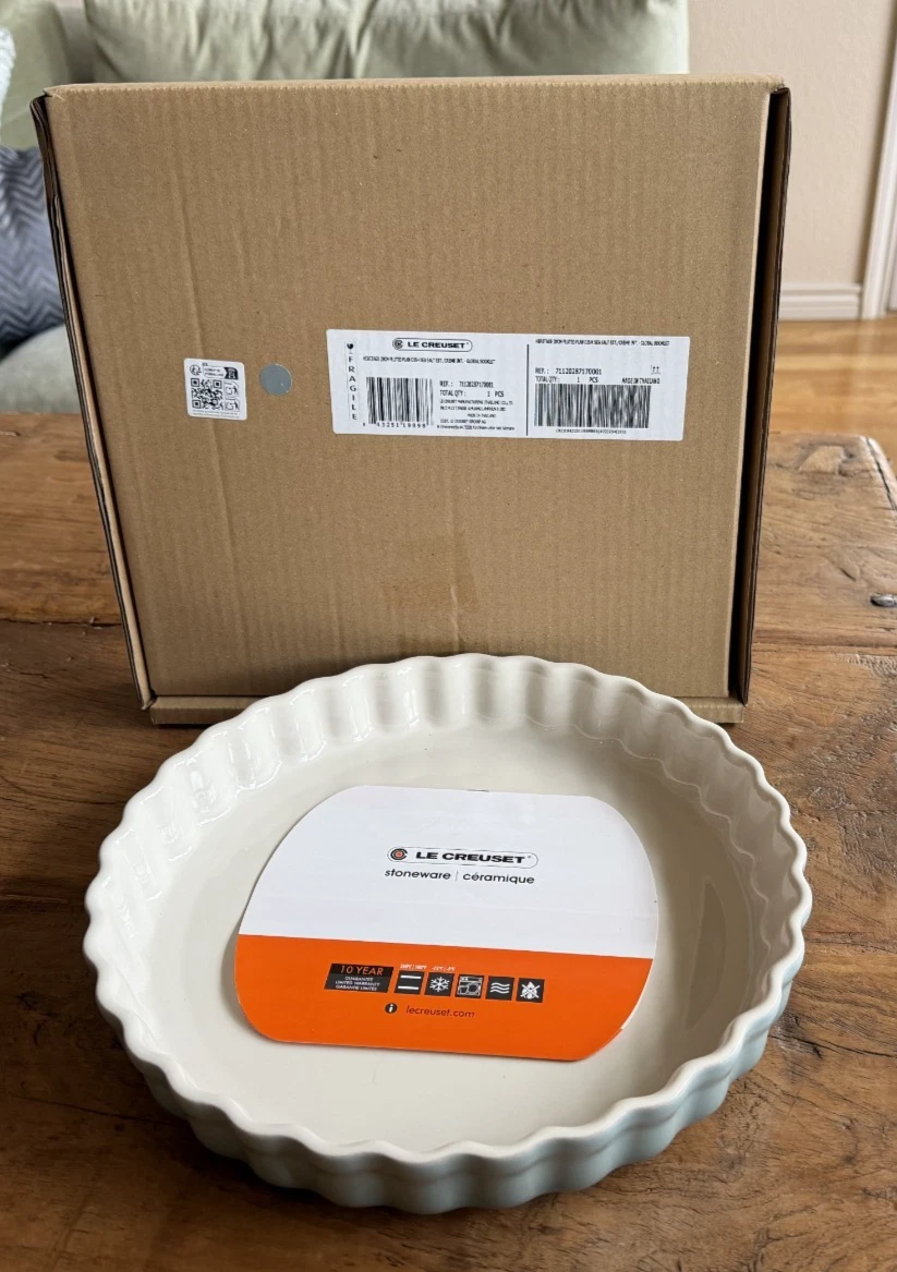 Le Creuset Stoneware Fluted Flan Pie Tarte Baking Dish 11 in Sea Salt NEW