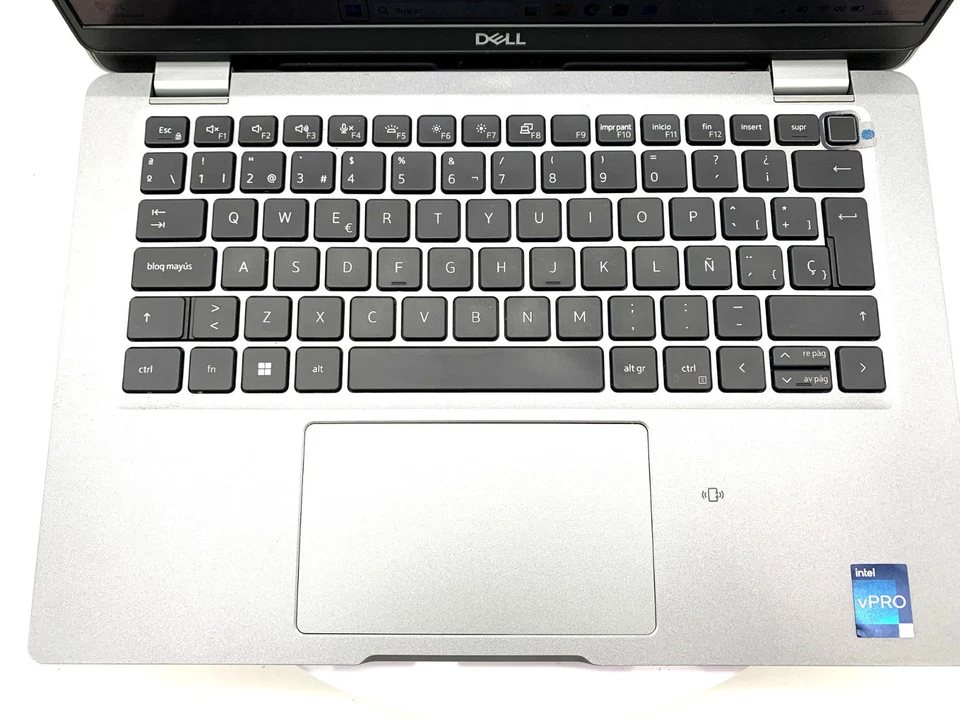 Dell Latitude 5330 · i5-1245U · 16GB · 256GB, foto 2 de 5