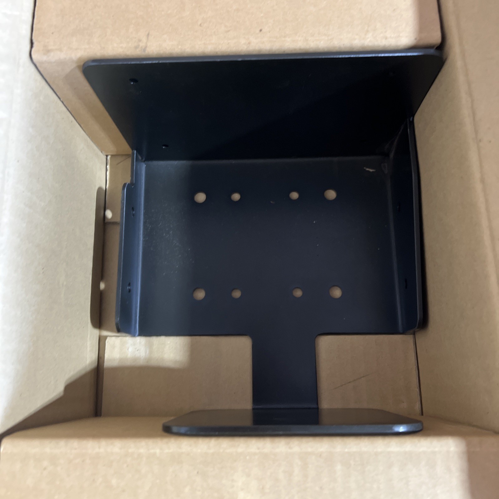 OMRON F39-LG1 MOUNTING BRACKET Nos Surplus