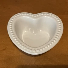 Chantal White Heart Ramekin Baking Dish- 1 Cup