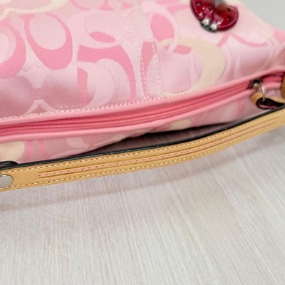バッグ COACH Ladybug Pink Signature Pouch Rare COACH Ladybug Pink Signature Pouch Handbag Canvas Leather Rare