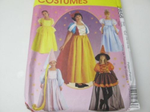 McCall's Costumes pattern 2856 Biancaneve, Raperonzolo, Cenerentola, Belle taglia 10-14 (A - Foto 3 di 6