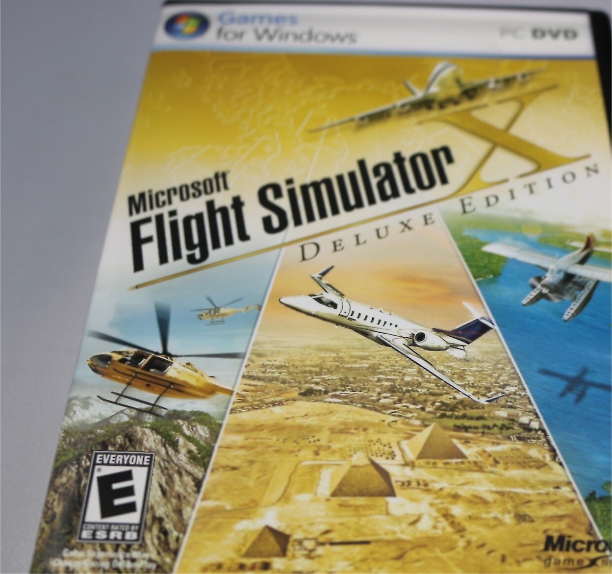 新品未使用 Flight Simulator X Gold Edition海外版 Microsoft Flight Simulator X Gold Edition - PC Flight Sim