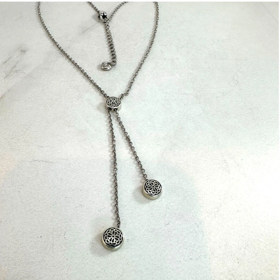 Collar Brighton Ferrera Petite Y Tono Plata Usado Foto 3 de 4