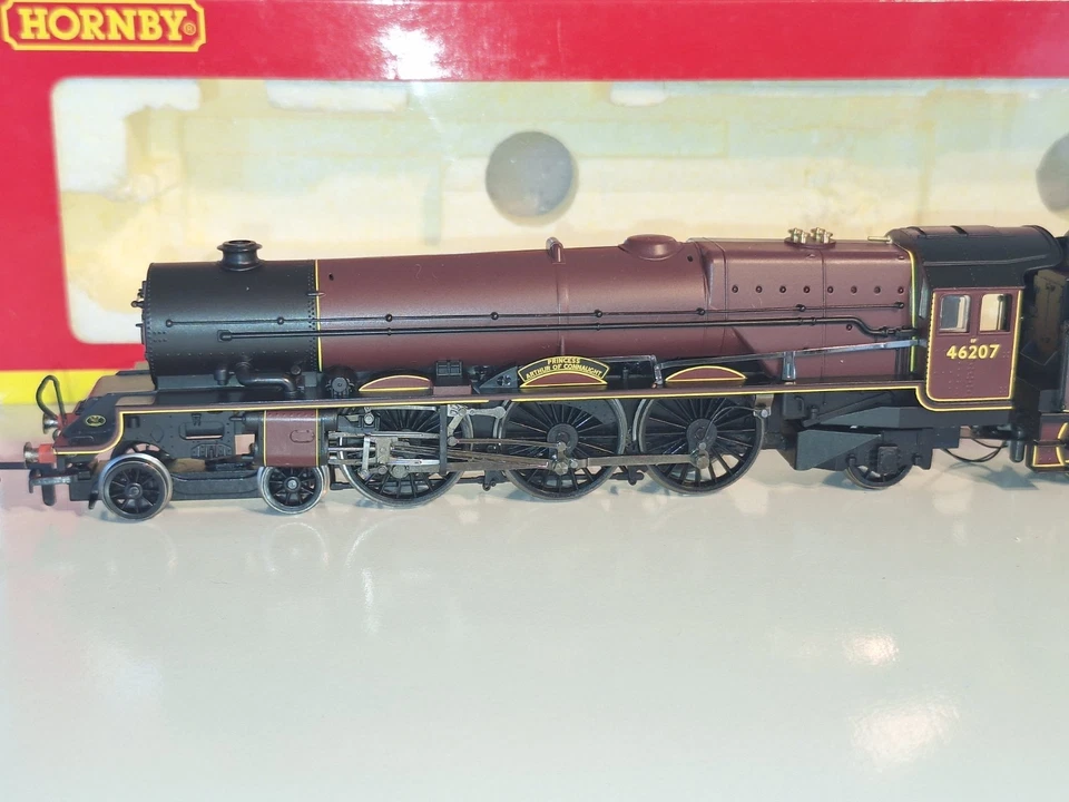 Hornby R3015 Princess Arthur Of Connaught. 2 Rail DCC Ready.  OO scale. Boxed - Image 4 of 4